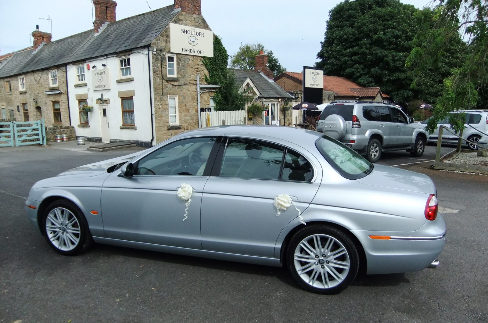 jaguar s type v6 bridal car