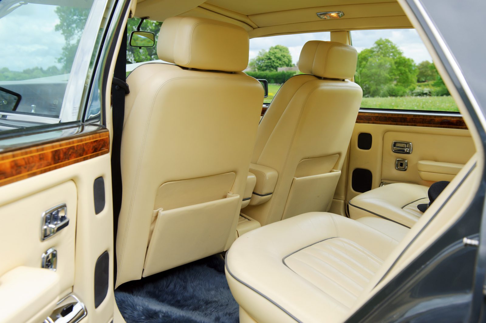 chauffeur driven rolls-royce